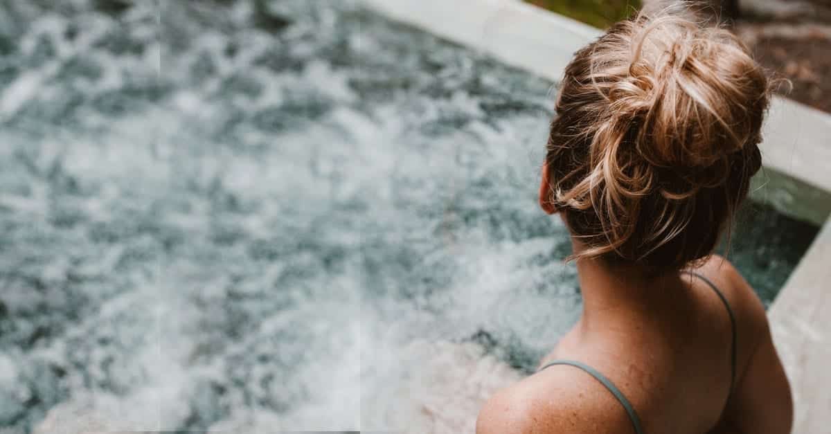 Everyone Loves a Good Soak: A Quick Guide to Custom Commercial Hot Tubs