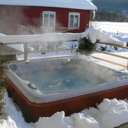 using your hot tub in winter
